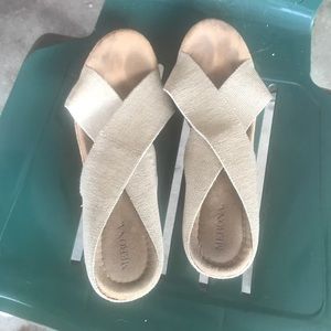 Merona tan/light gold wedges